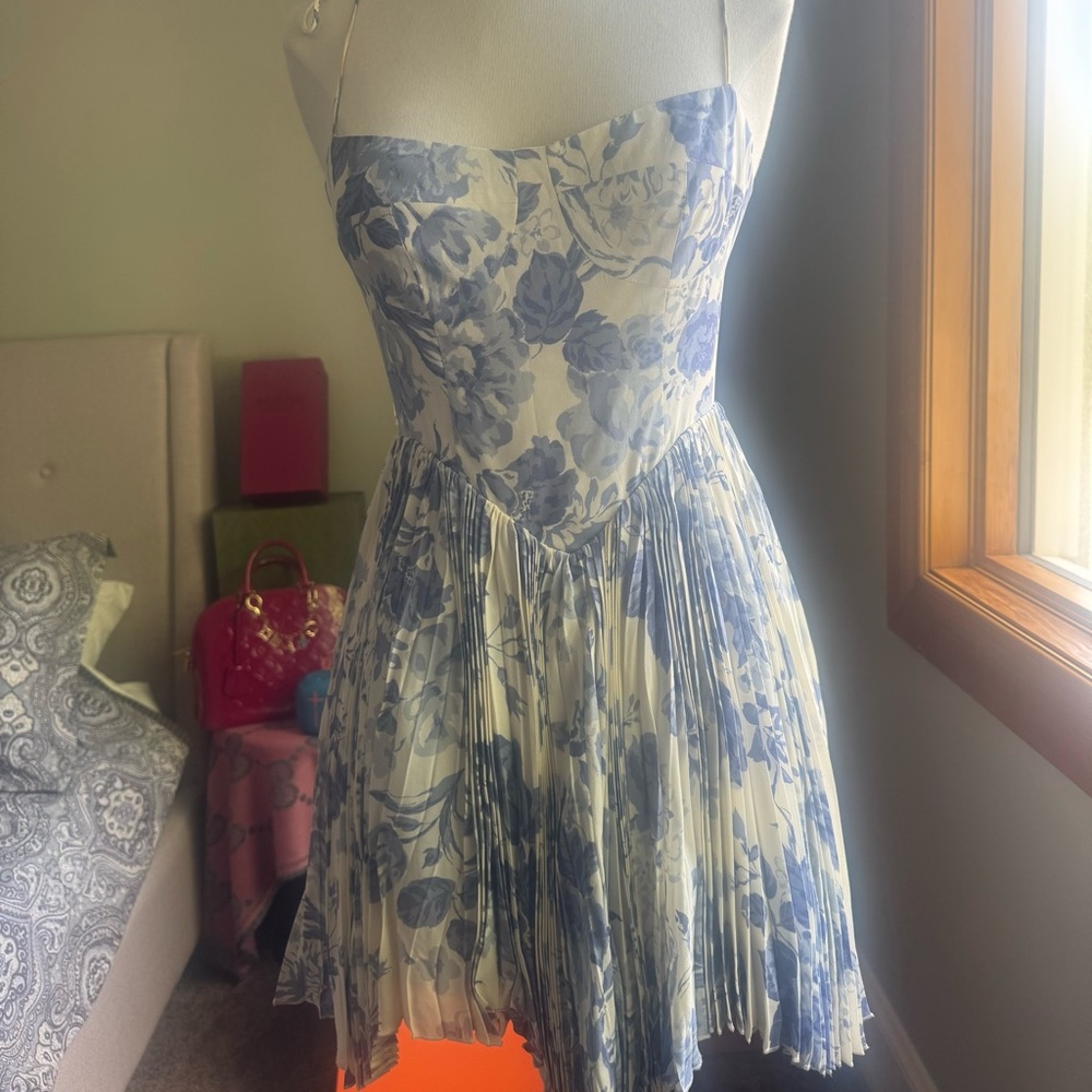 Reformation ⚡️BNWT⚡️ "Ezlynn" Dress - Picture 5 of 15